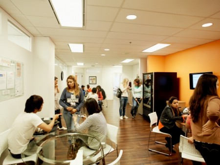 ec-vancouver-student-lounge-11.jpg